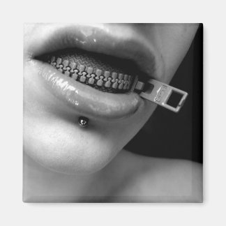 Imán Freaky Zip It Magnet