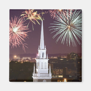 Imán Fuegos artificiales sobre la señal céntrica de