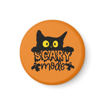 Gato asustado en modo Halloween