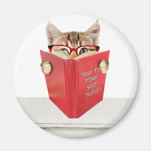 Imán Gato con gafas y libro rojo