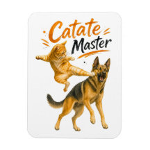 Gato de Karate Divertido Pateando Pastor Alemán