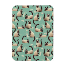 Gatos malvados siameses golpean las cosas