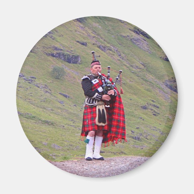 Imán Gbagpiro escocés solitario, tierras altas, Escocia (Frente)
