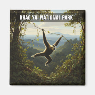 Imán Gibbon en el Parque Nacional Khao Yai en Tailandia