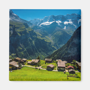 Imán Gimmelwald en las montañas suizas - Suiza