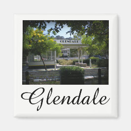 Imán Glendale, California Adams Square Gas Station