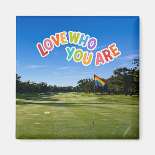 Imán Golf Pride en campo de golf con tema de arcoíris