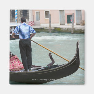 Imán Góndolas en el canal de Venecia