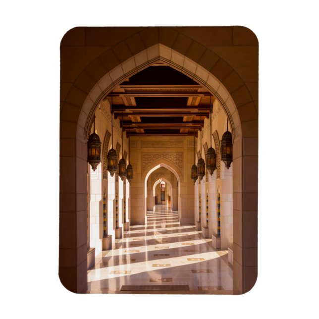Imán Gran Mezquita del Sultán Qaboos en Mascate, Omán (Vertical)