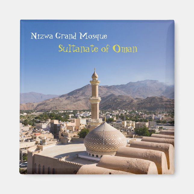 Imán Gran mezquita y minarete en Nizwa - Omán (Frente)