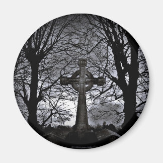 Imán Grave cruzada gótica