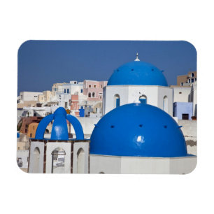 Imán Grecia, Santorini. Campanario y cúpulas azules de