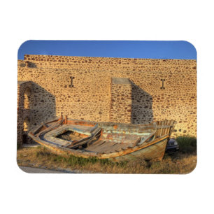 Imán Grecia, Santorini, Oia. Viejo barco pesquero en se