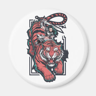 Imán Guerrera en lo alto de un tigre masivo