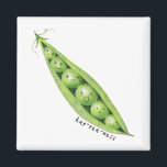Imán Guisantes dulces en un Ilustracion de podo<br><div class="desc">Ilustracion lindo y humorístico de guisantes dulces verdes en una vaina con expresiones kawaii. El texto del lado dice "apetito".</div>