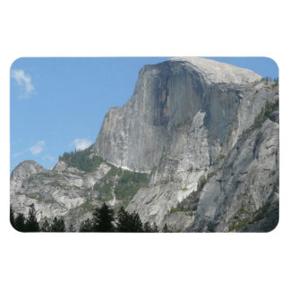 Imán Half Dome de lado en el Parque Nacional Yosemite