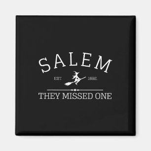 Imán Halloween Shirt Salem 1692 Se Perdieron Uno