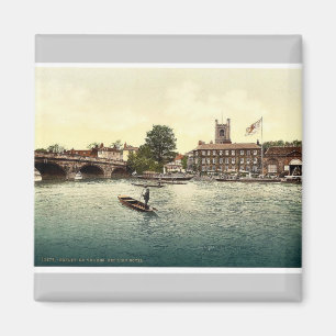 Imán Henley en Thames, hotel rojo del león, Londres y