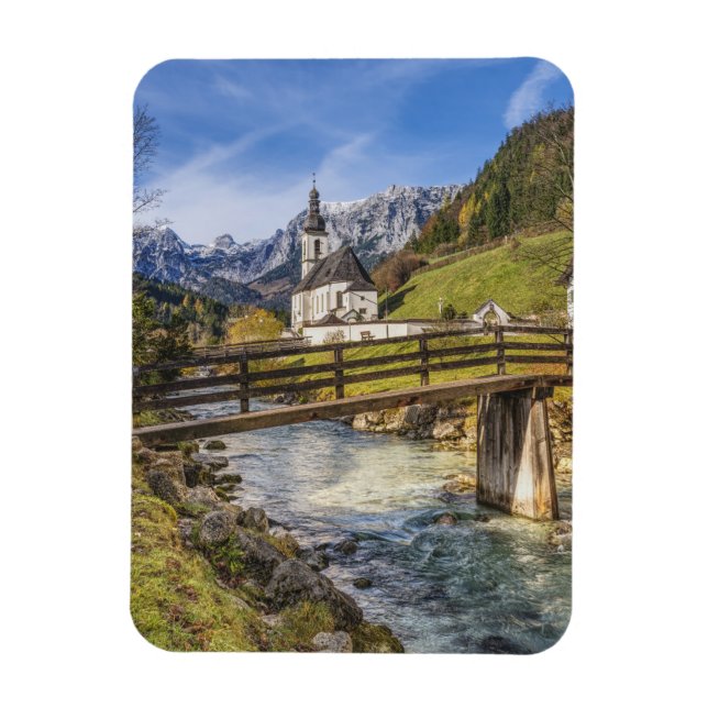 Imán Hermosas montañas con iglesia (Vertical)