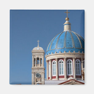 Imán Hermoupolis, isla de Syros, Grecia. Cúpula azul de
