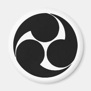 Imán Hidari mitsudomoe, Japón