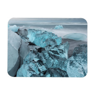 Imán Hielo azul en el paisaje marino de la playa, Islan