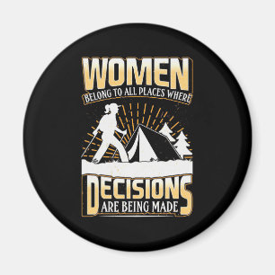 Imán Hiker Women Belong To All Places