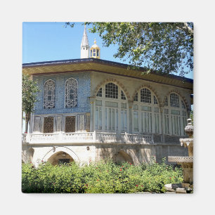 Imán Histórico palacio Topkapi en Estambul