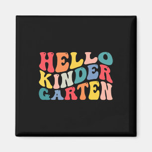 Imán hola profesor de equipo de kindergarten de vuelta
