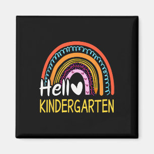 Imán Hola, profesor de kindergarten de vuelta a la escu