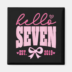 Imán Hola Seven Est 2019 Lindo Coquette Bow Cumpleaños