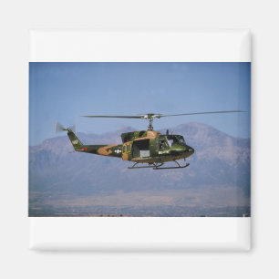 Imán Huey gemelo UH-1N
