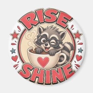 Imán Ilustración de mapache amante del café 'Rise & Shi