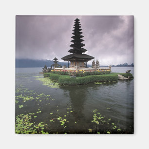 Imán Indonesia, Bali, Templo Ulun Danu.
