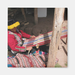 Imán Ïnka: Mujer en el horizonte de Backstrap