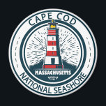 Imán Insignia nacional de Cape Cod para Massachusetts<br><div class="desc">Ilustracion nacional de la costa de Cabo Cod en un círculo de insignias.</div>