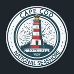 Imán Insignia nacional de Cape Cod para Massachusetts<br><div class="desc">Ilustracion nacional de la costa de Cabo Cod en un círculo de insignias.</div>
