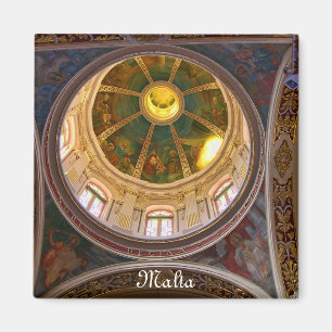 Imán Interior de la iglesia en Malta