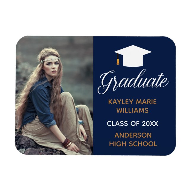 Imán Invitación de graduación de foto de graduado azul  (Horizontal)
