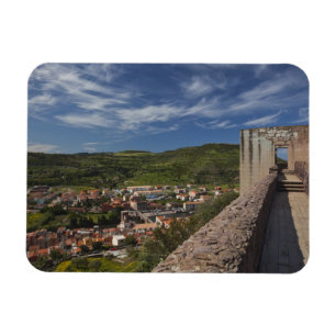 Imán Italia, Cerdeña, Bosa. Vista de la ciudad desde Ca