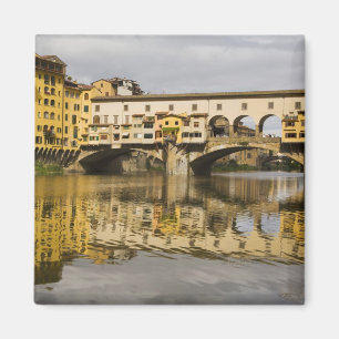 Imán Italia, Florencia, reflexiones en el río Arno