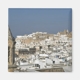 Imán Italia, Ostuni, vista panorámica del casco antiguo