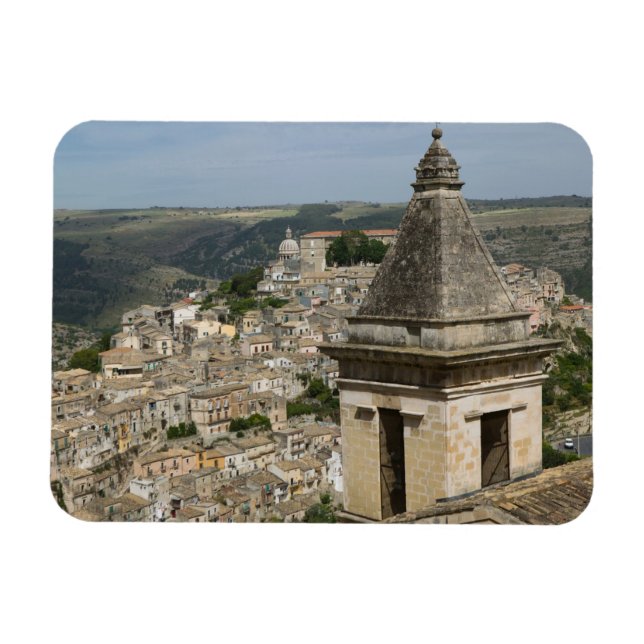 Imán ITALIA, Sicilia, RAGUSA IBLA: Town View y Santa (Horizontal)