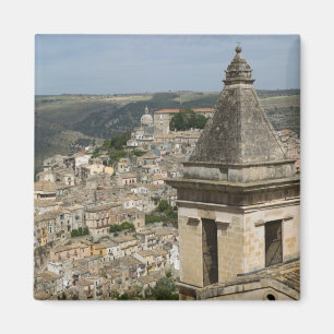 Imán ITALIA, Sicilia, RAGUSA IBLA: Vista del pueblo y S