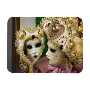 Imán Italia, Venecia, Isla Burano. Mujer vestida