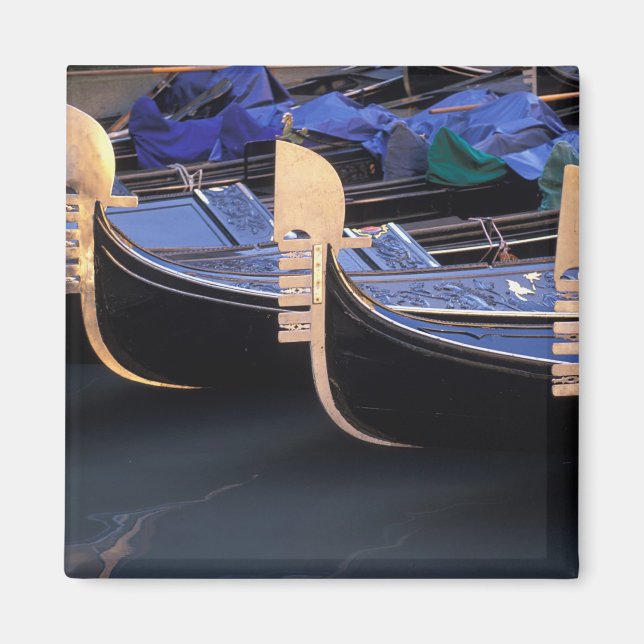 Imán Italia, Veneto, Venecia. Fila de góndolas. (Frente)