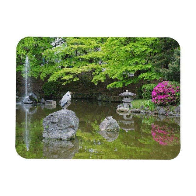 Imán Japón, Kioto. Perón con hojas verdes frescas (Horizontal)