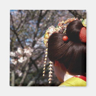 Imán Japón, Kyoto. Vista trasera primer plano de la gei
