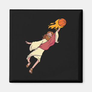 Imán Jesús jugando básquetbol