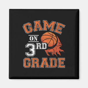 Imán Juegos divertidos en el tercer grado de baloncesto